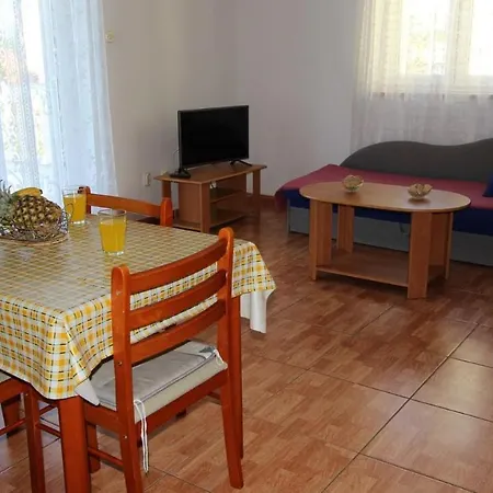 Ravlic Ana 3* 말린스카