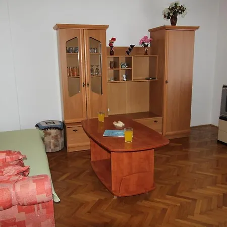 Ravlic Ana 3* 말린스카