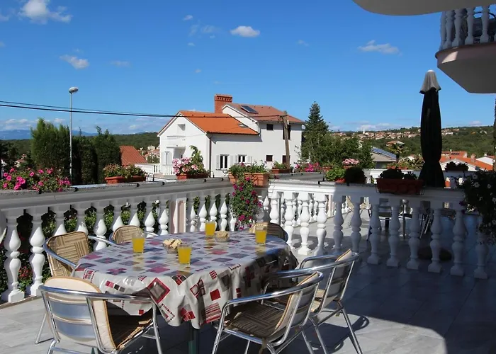 Ravlic Ana マリンスカ