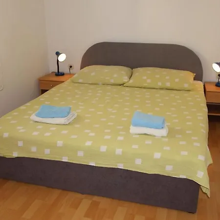 Ravlic Ana Affittacamere 3*