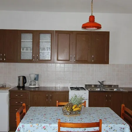 Ravlic Ana Affittacamere 3*