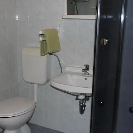 Ravlic Ana Affittacamere 3*