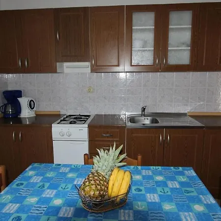 Ravlic Ana Affittacamere 3*