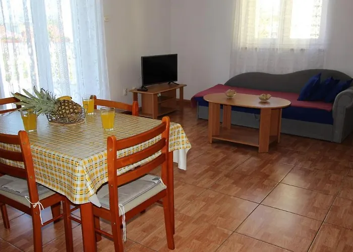 Ravlic Ana 3* 말린스카