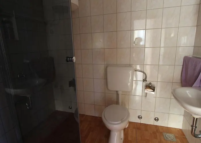 Ravlic Ana 3* 말린스카